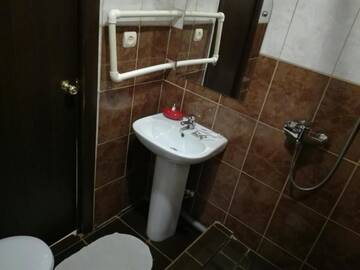 Фото номера Двухместный номер эконом-класса с 2 отдельными кроватями Гостиница Аврора г. Нефтекамск 4
